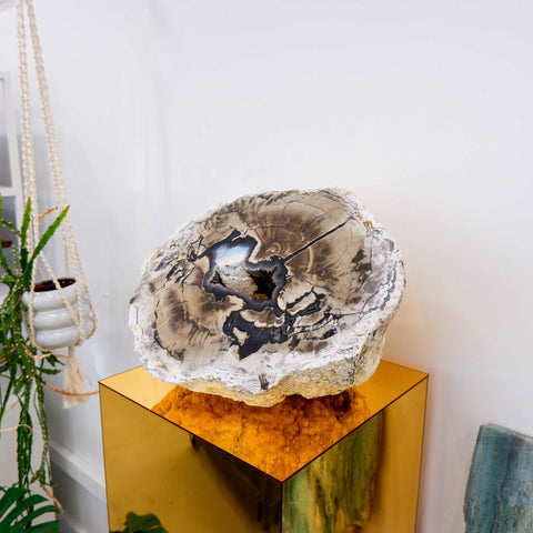 Agate Statement Piece