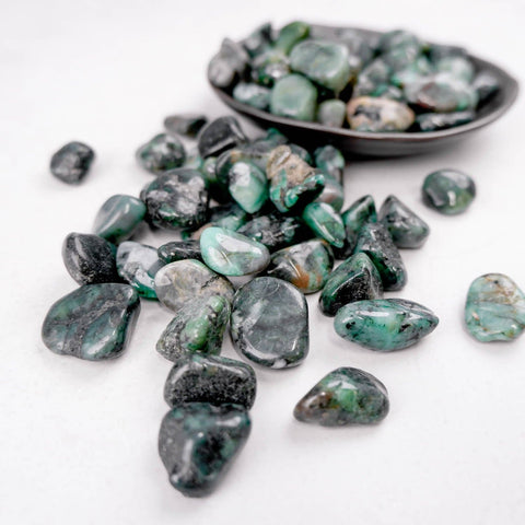 Emerald Tumble - Crystal & Stone