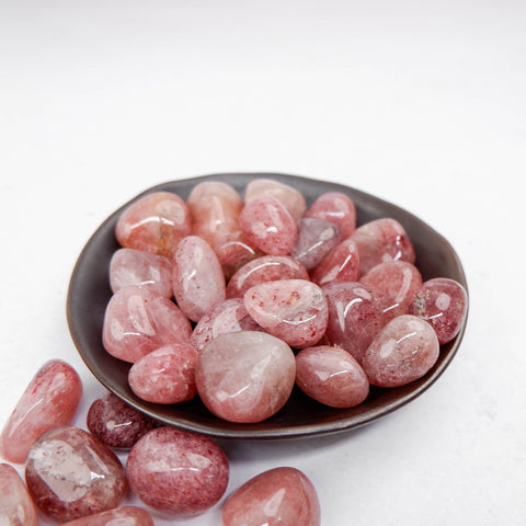 Strawberry Quartz Tumble - Crystal & Stone