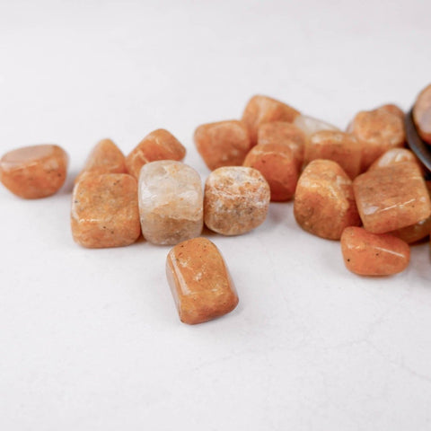 Golden Quartz Tumble - Crystal & Stone